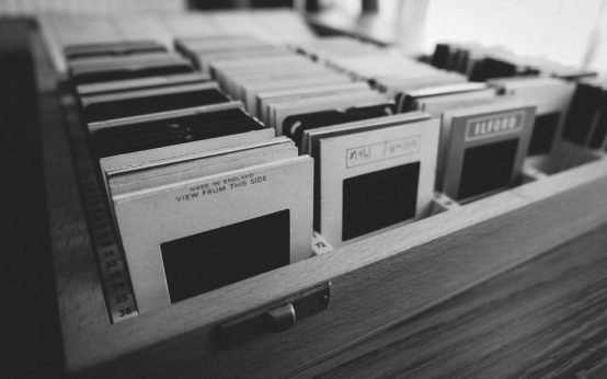 Archivo de cine con material cinematográfico histórico