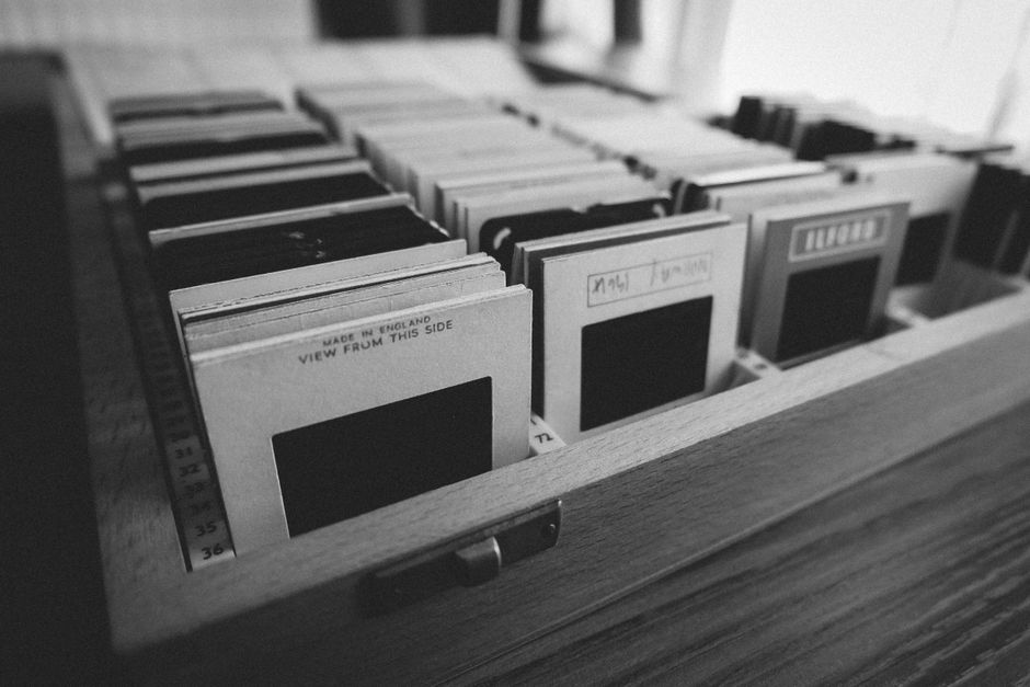 Archivo de cine con material cinematográfico histórico