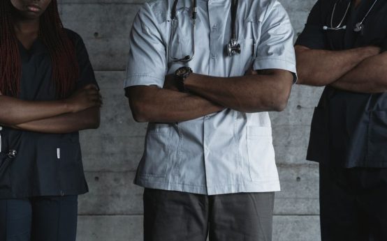 Profesionales sanitarios en un hospital de la Comunidad de Madrid