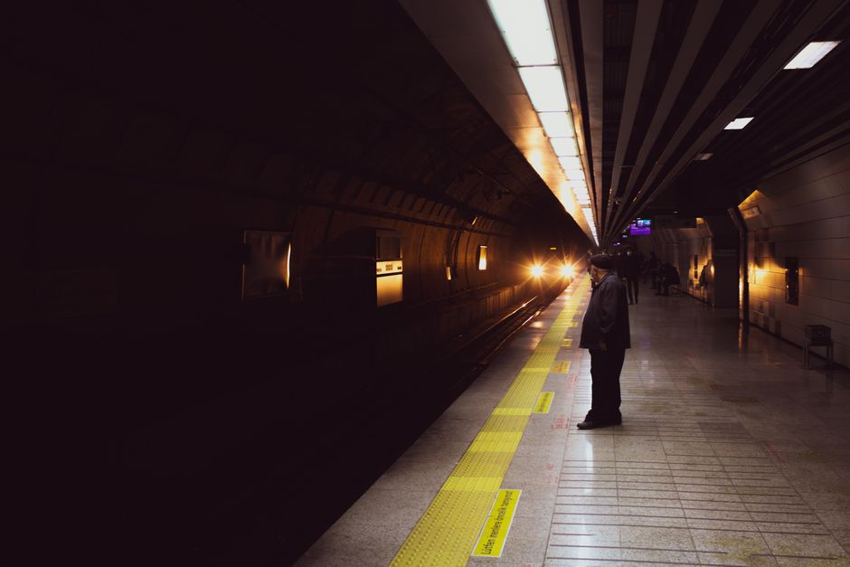 Andén de una estación de Metro de Madrid