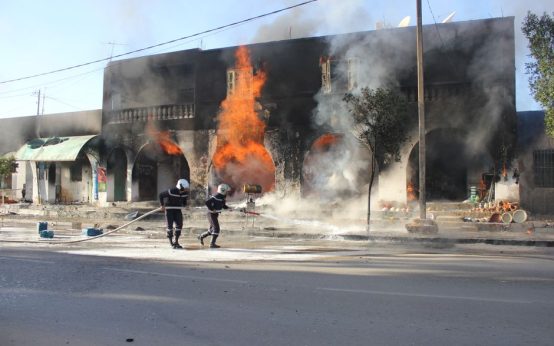 Operativo de emergencias en un centro comercial por incendio