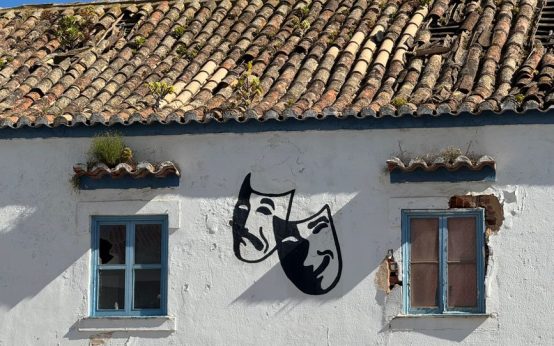 Representación teatral en un municipio de la Sierra Norte de Madrid