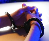 Agentes de la Policía Nacional durante una operación policial en España
